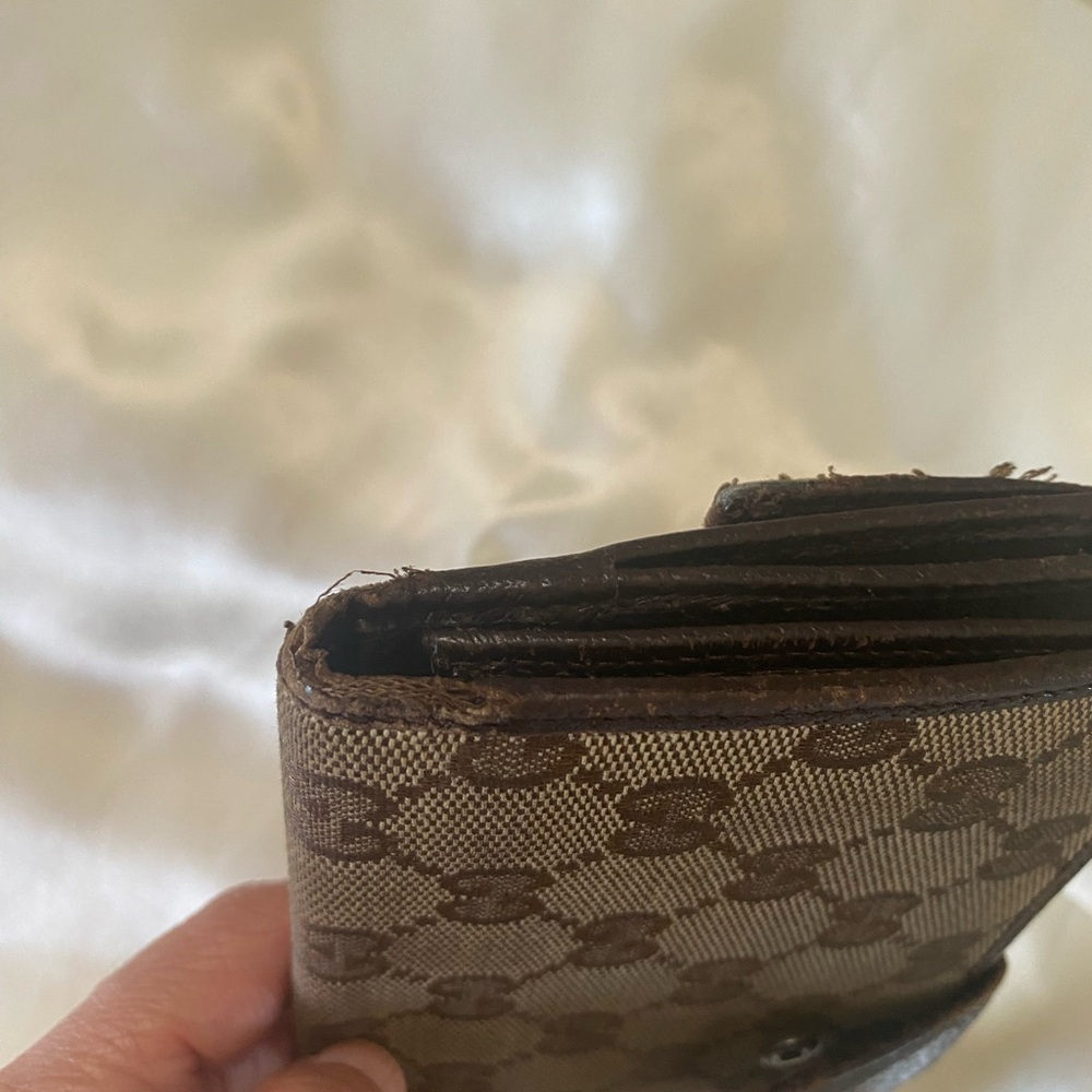Gucci Long Snap Monogram Wallet - Picture 8 of 11